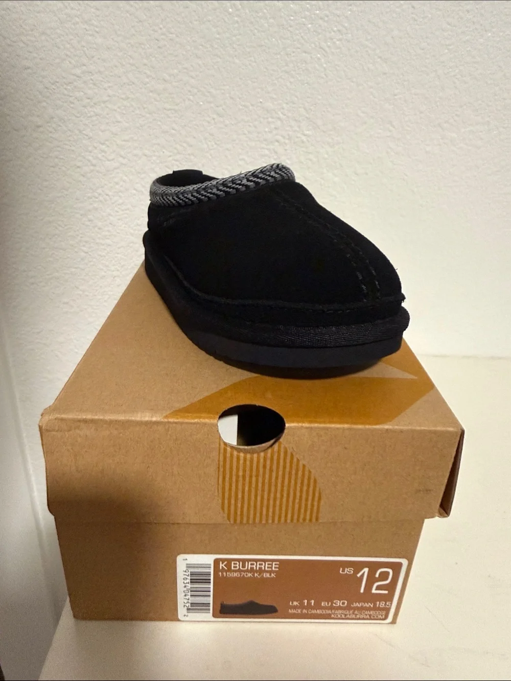 Koolaburra Kids Black Slip-On Slipper with Gray Trim